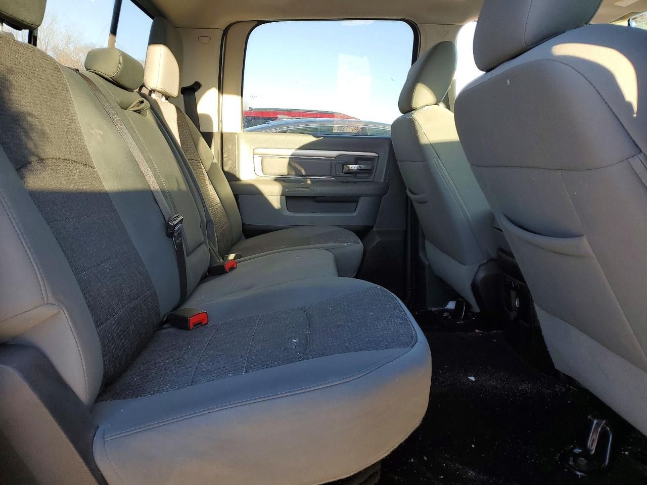 2015 Dodge Ram 1500 slt