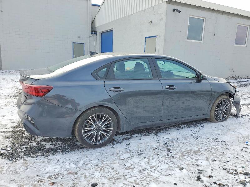 2023 KIA Forte gt Line