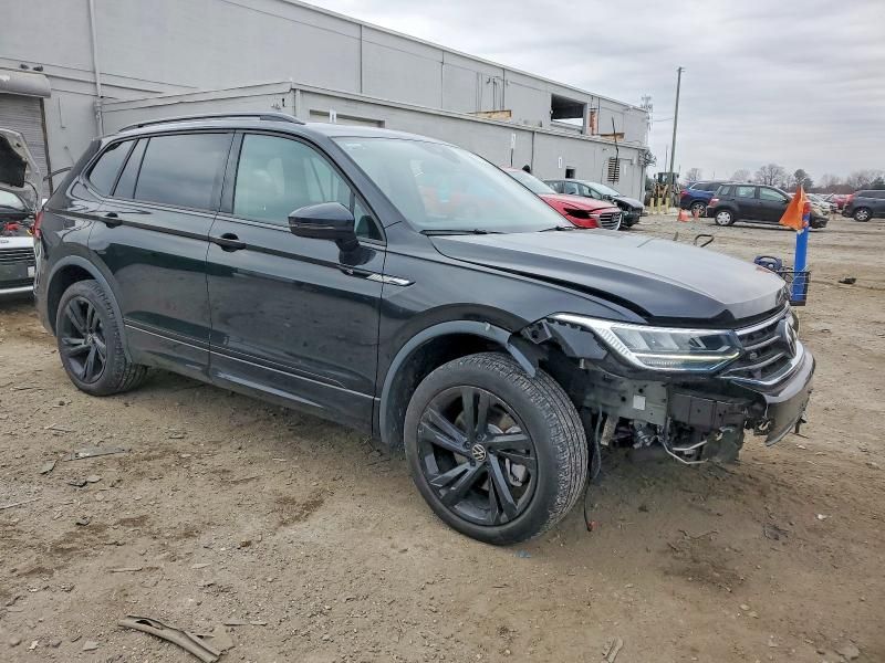 2024 Volkswagen Tiguan se R-line Black