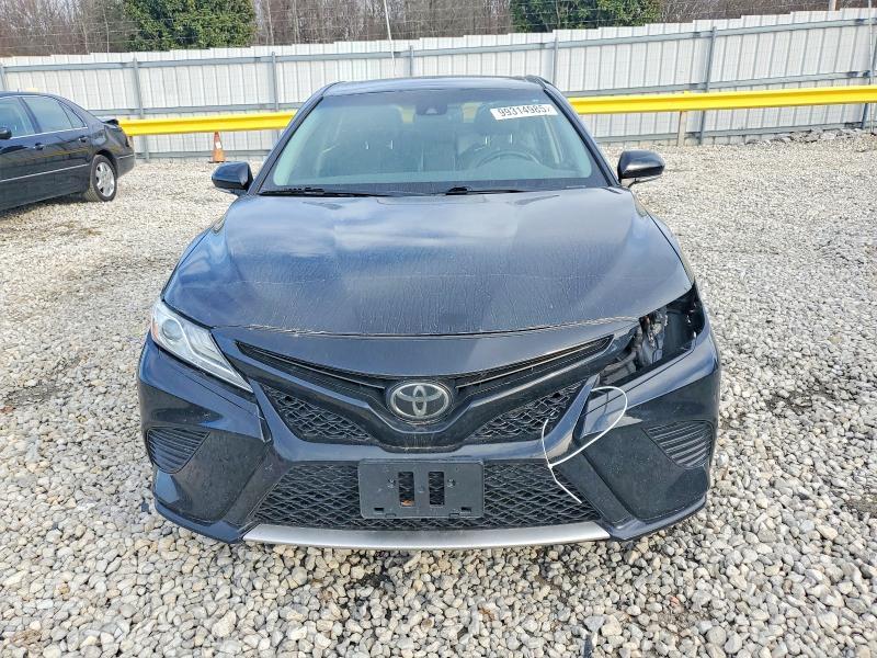 2020 Toyota Camry xse