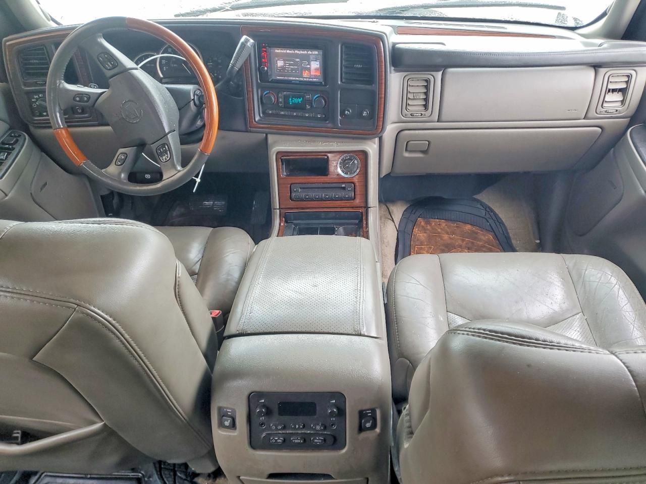 2003 Cadillac Escalade Luxury