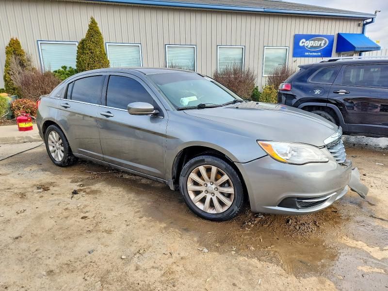 2013 Chrysler 200 Touring