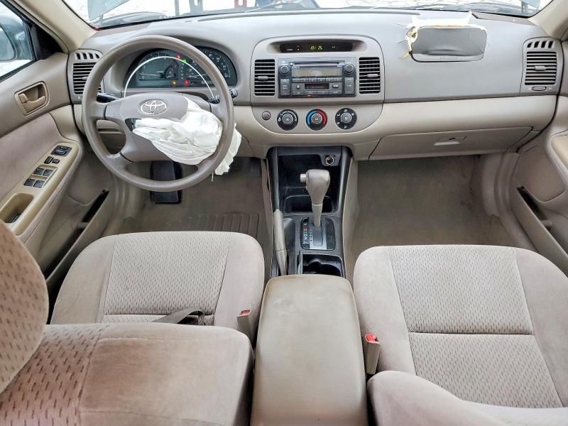 2002 Toyota Camry le