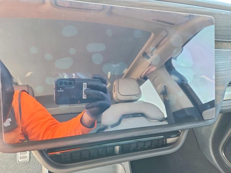 2024 Rivian R1S Adventure