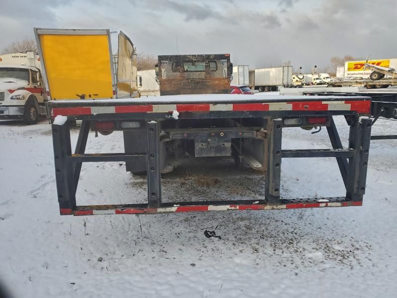 2017 Freightliner Business Class M2 Flatbed Truck