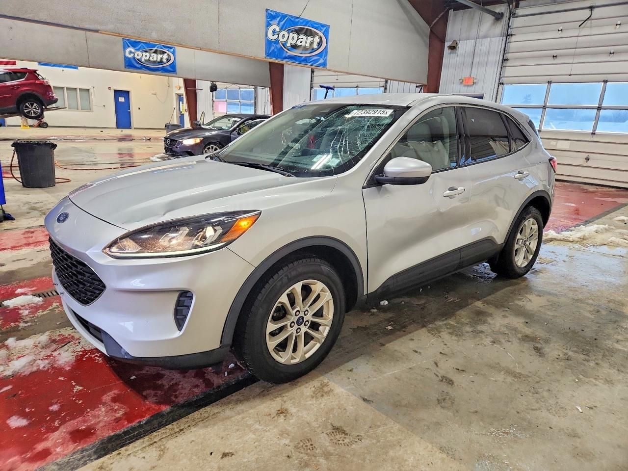 2020 Ford Escape se