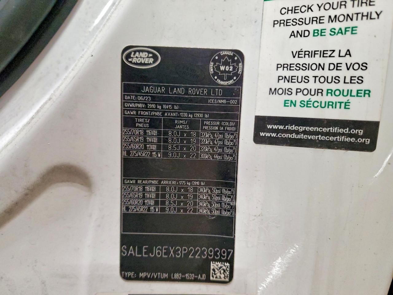 2023 Land Rover Defender 90 s