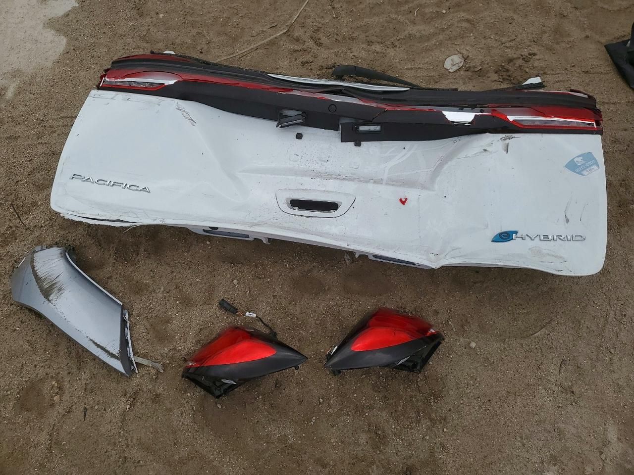 2024 Chrysler Pacifica Hybrid Select