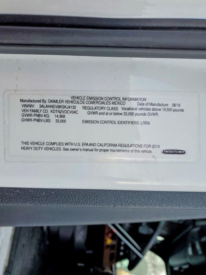 2019 Freightliner Cascadia 116