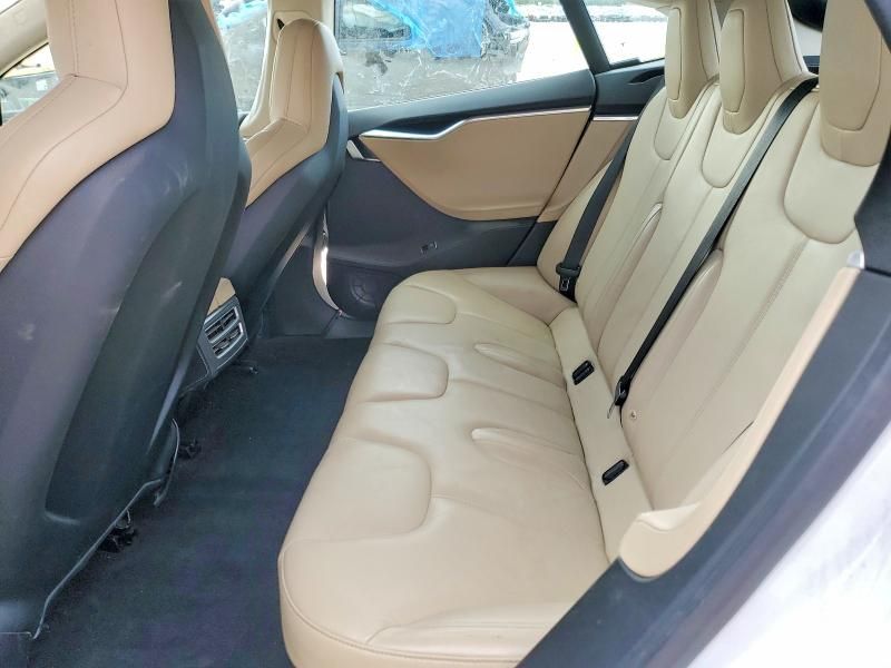 2015 Tesla Model s 85D