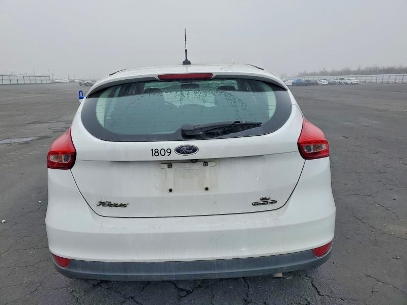 2016 Ford Focus se