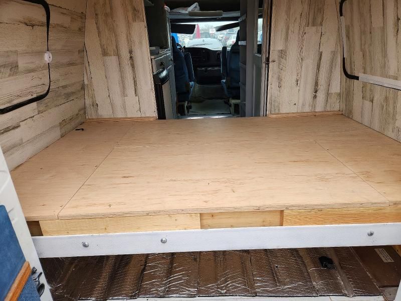 1998 Dodge RAM Van B2500