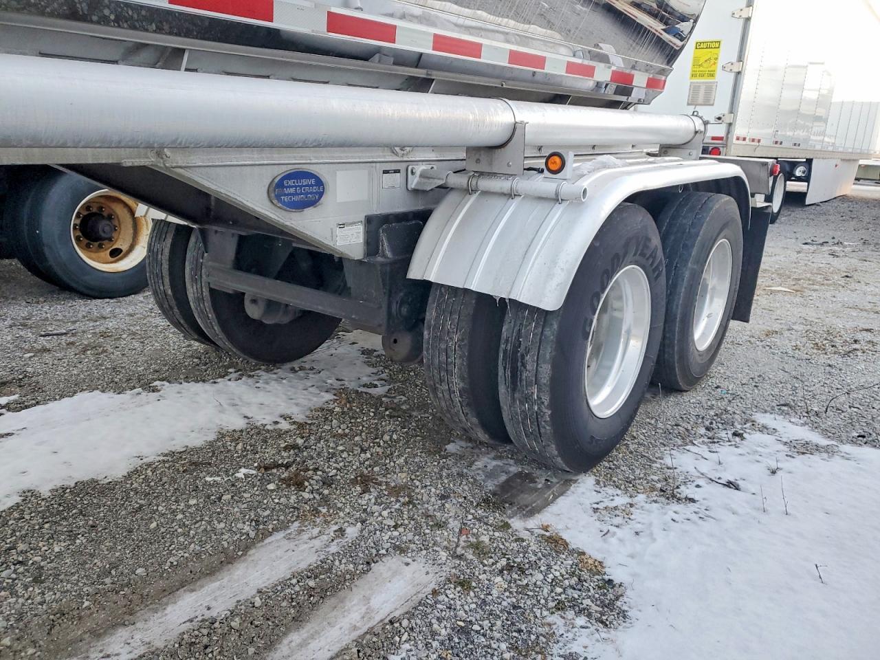 2003 Walker Tank Trailer