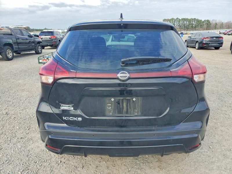 2023 Nissan Kicks s