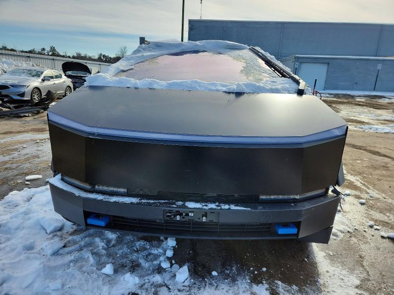 2025 Tesla Cybertruck