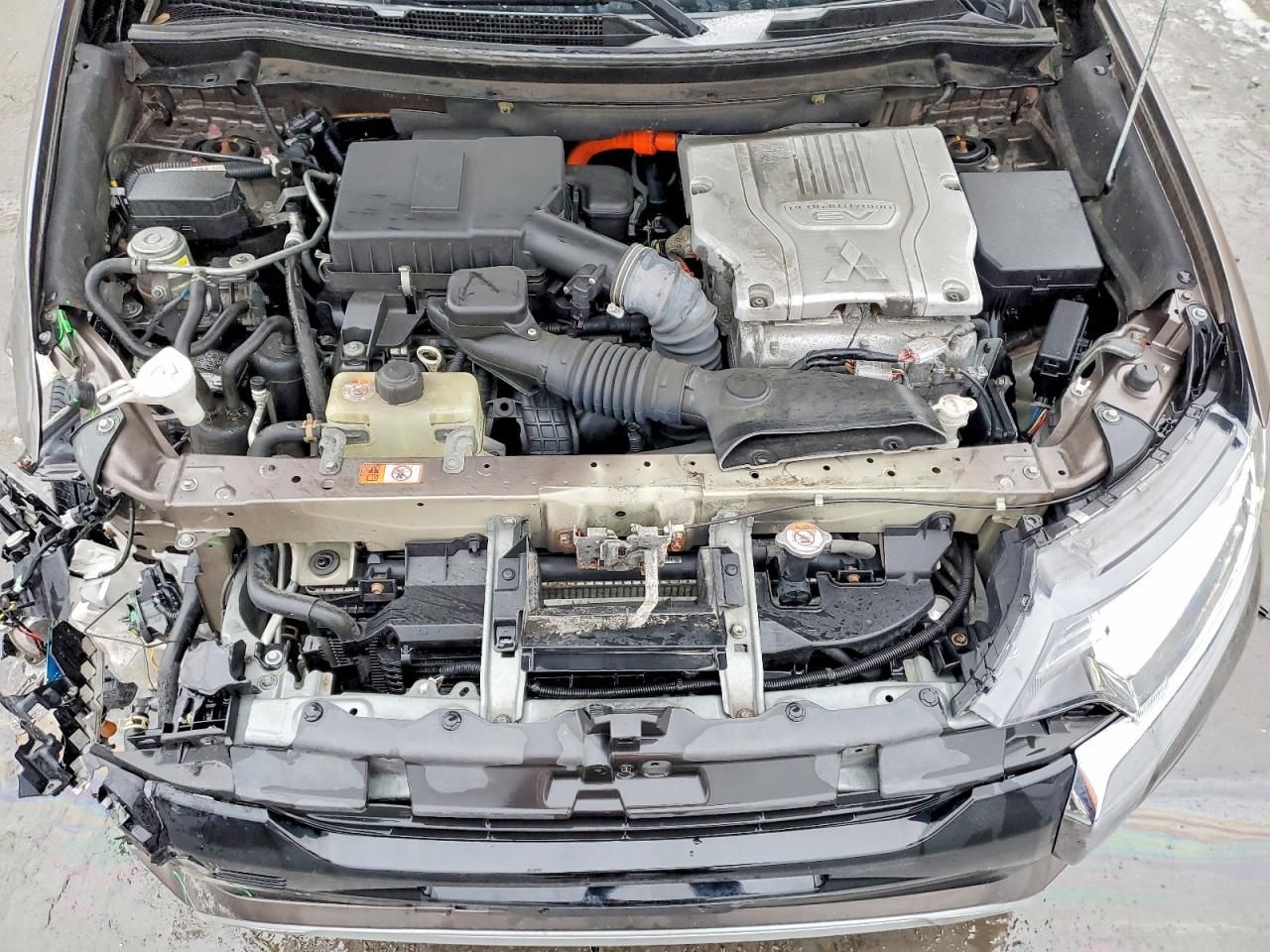 2021 Mitsubishi Outlander fe