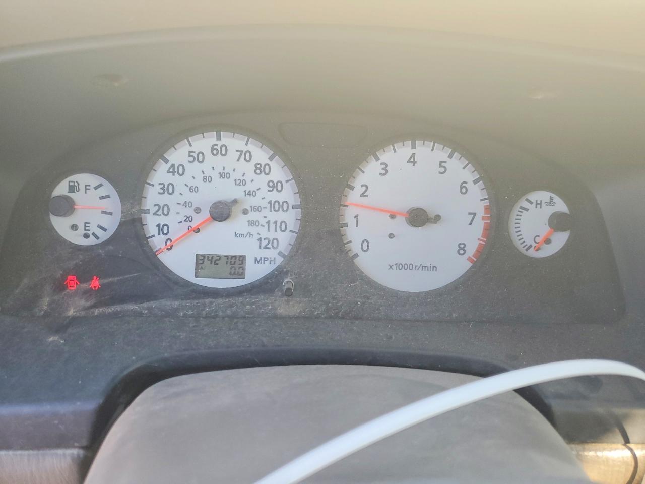 2001 Niss Pathfinder le