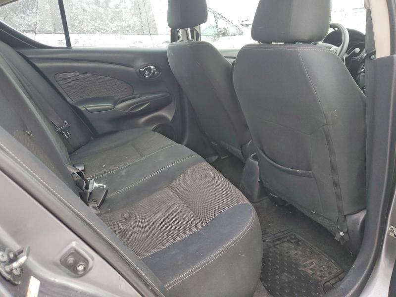 2016 Nissan Versa s