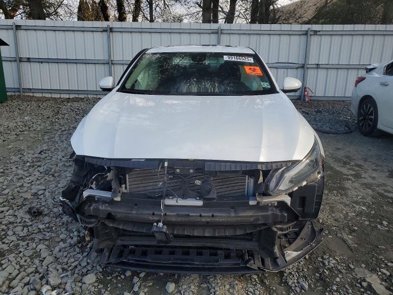 2023 Nissan Altima sl