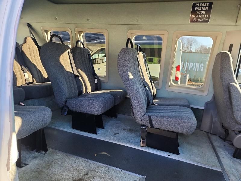 2008 Ford Econoline E250 van