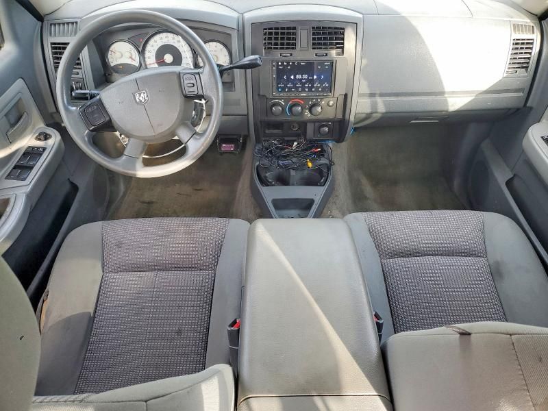 2007 Dodge Dakota Quattro