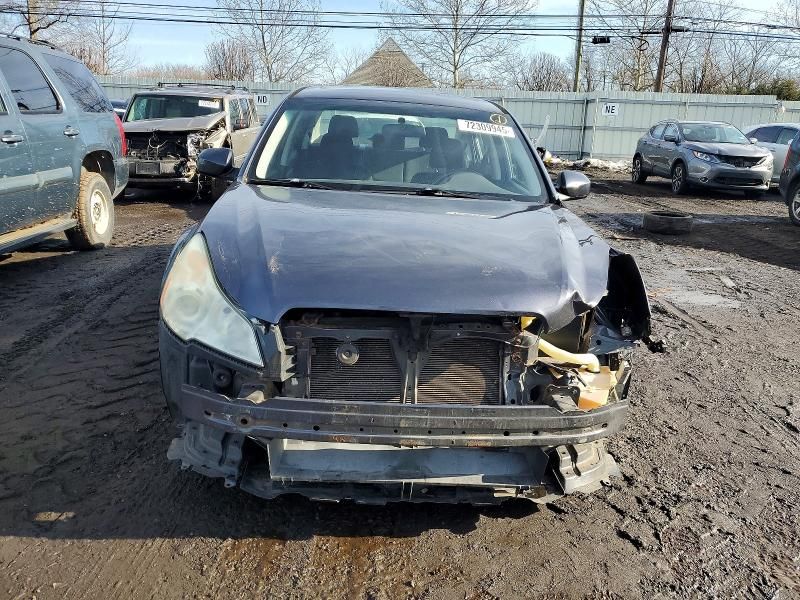2010 Subaru Legacy 2.5i Premium