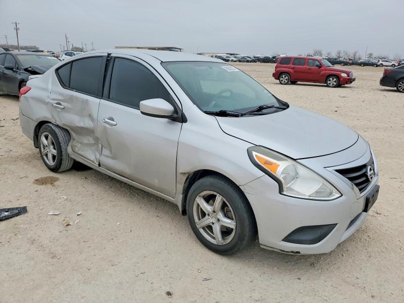 2016 Nissan Versa s