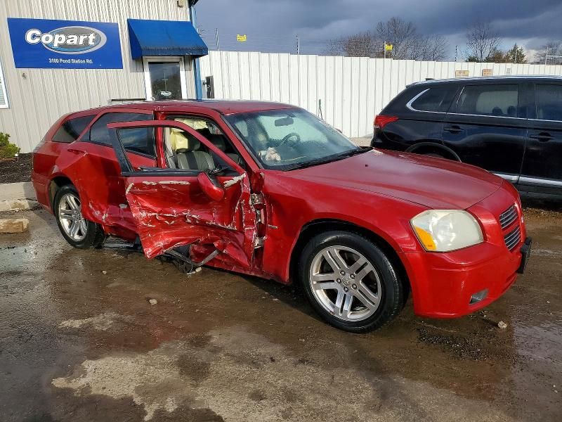 2005 Dodge Magnum