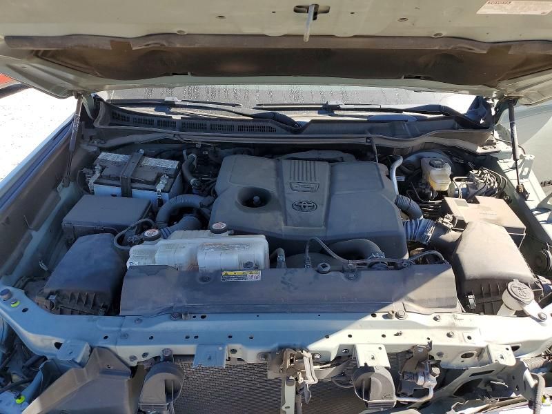 2023 Toyota Tundra Crewmax sr