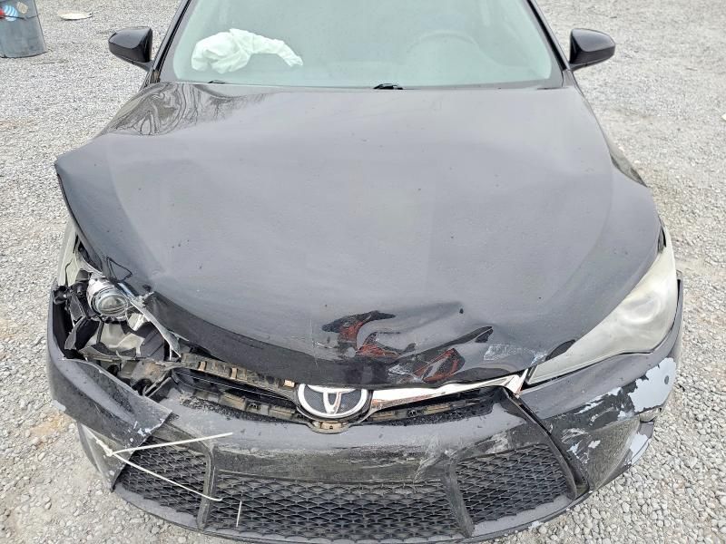 2016 Toyota Camry le