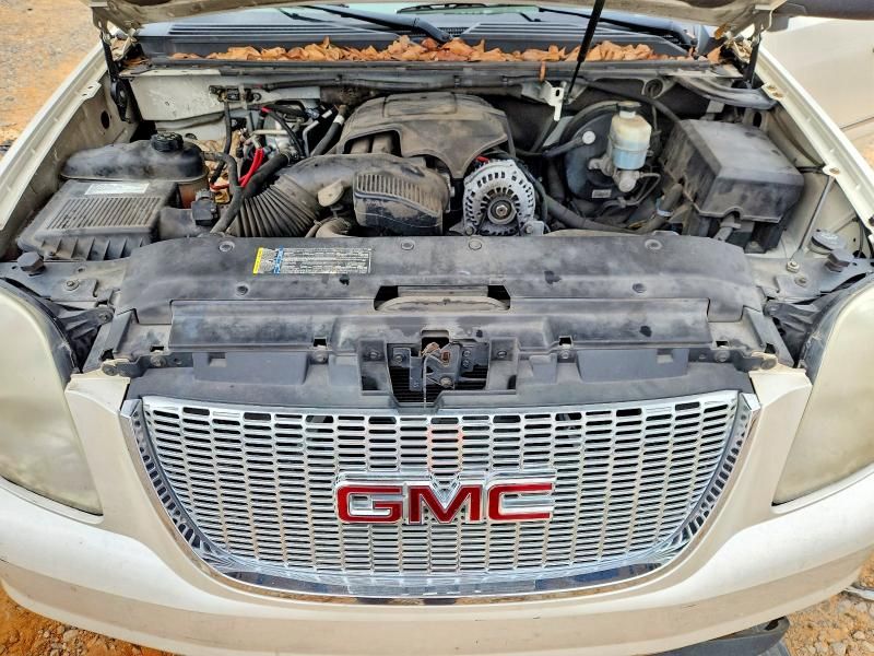 2009 GMC Yukon xl C1500 slt