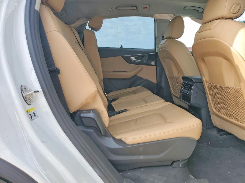 2021 Audi Q7 Premium Plus