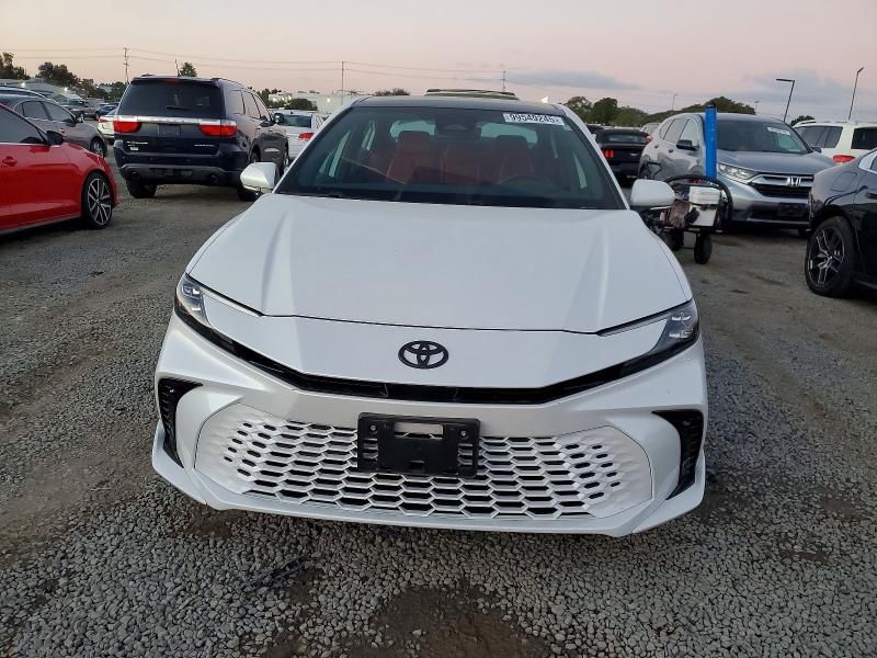 2025 Toyota Camry xse