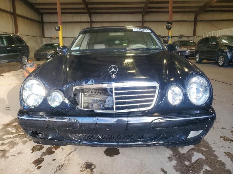 2002 Mercedes-Benz E 320