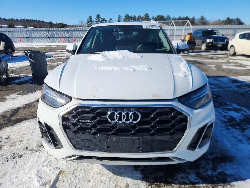 2022 Audi Q5 Premium Plus 45