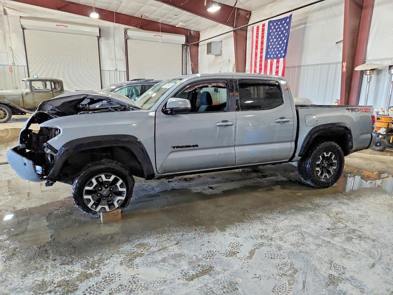 2020 Toyota Tacoma SR V6