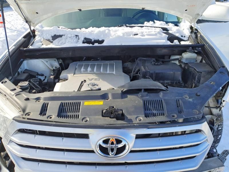 2011 Toyota Highlander Base