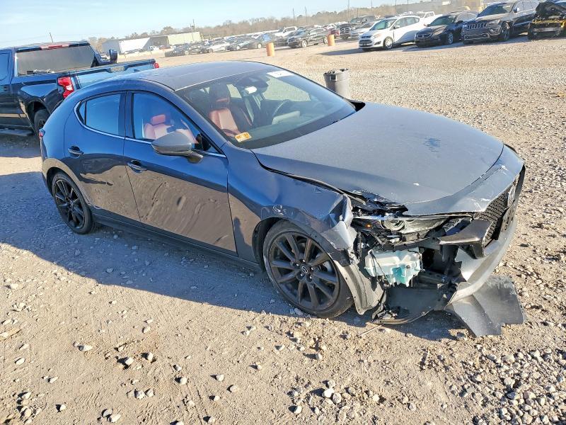 2020 Mazda 3 Premium