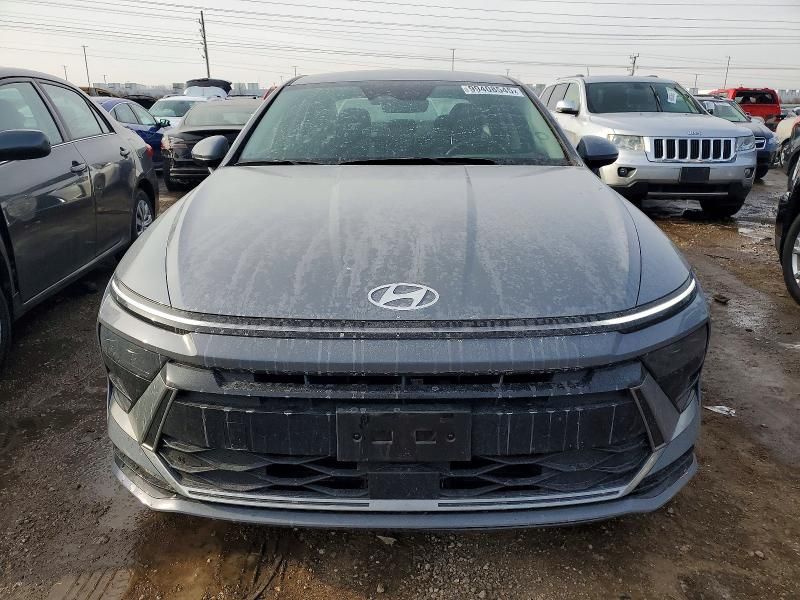 2024 Hyundai Sonata Hybrid