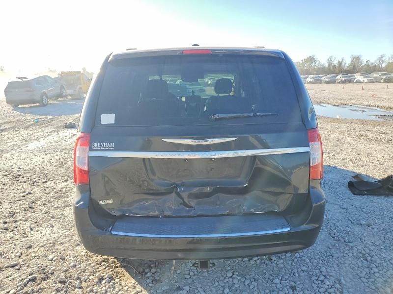 2013 Chrysler Town & Country Touring