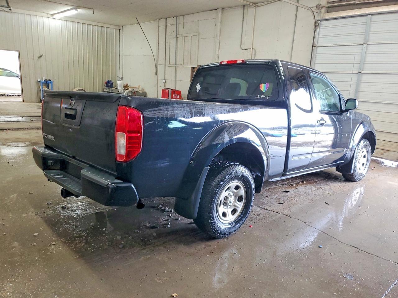 2017 Nissan Frontier s