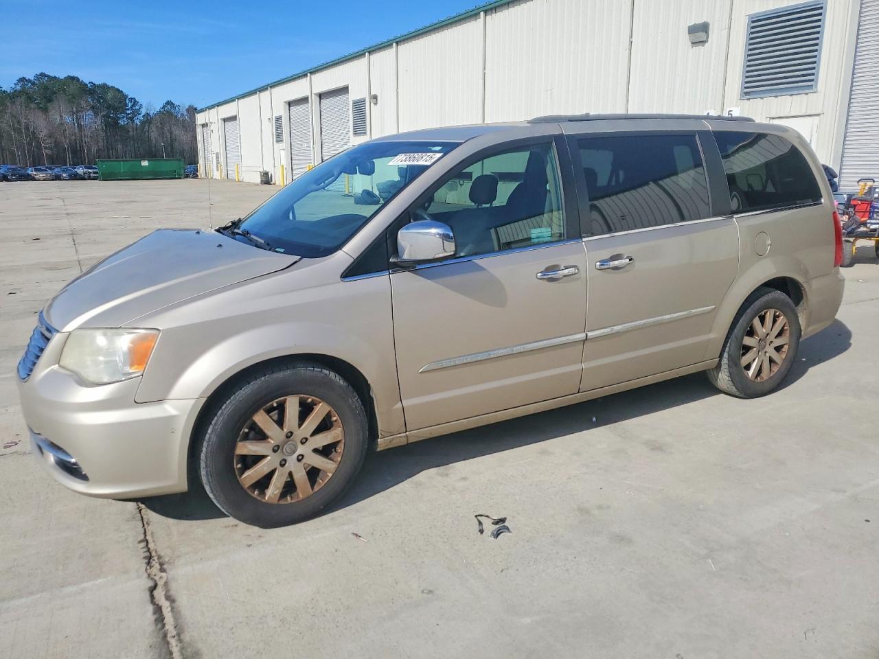 2012 Chrysler Town & Country Touring l