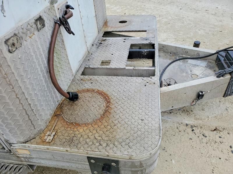 2001 Featherlite Fiber Optic Splcling Trailer