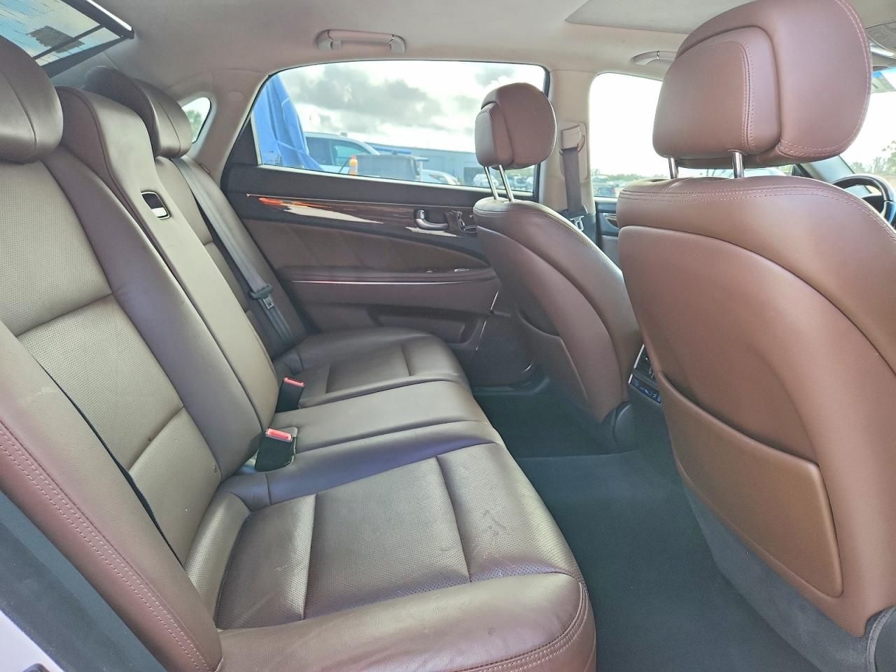 2015 Hyundai Equus Signature