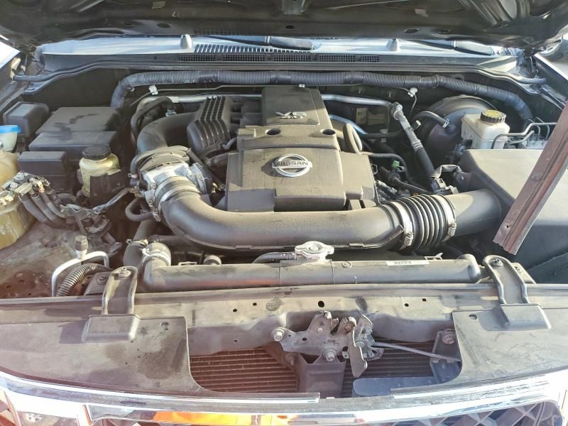 2012 Nissan Pathfinder s