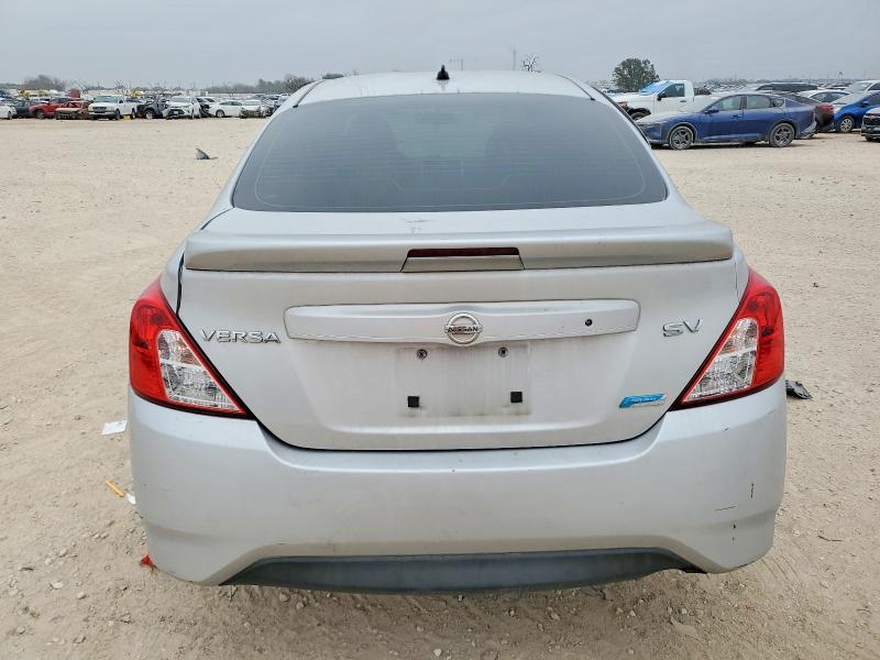 2016 Nissan Versa s
