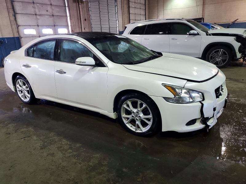2013 Nissan Maxima s