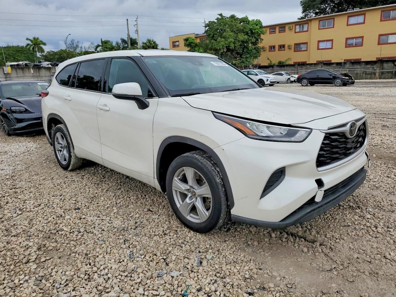 2020 Toyota Highlander l
