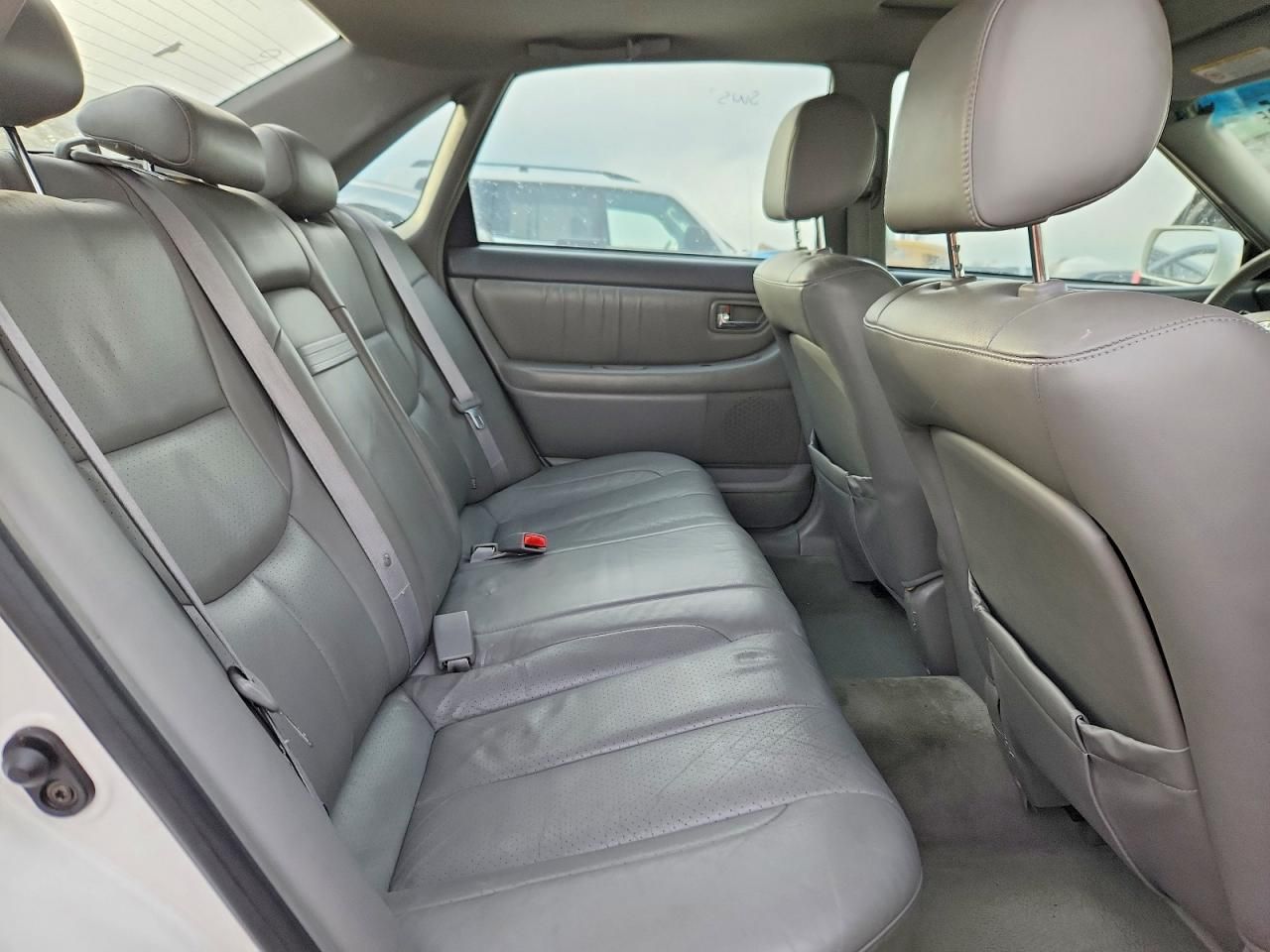 2003 Toyota Avalon xl