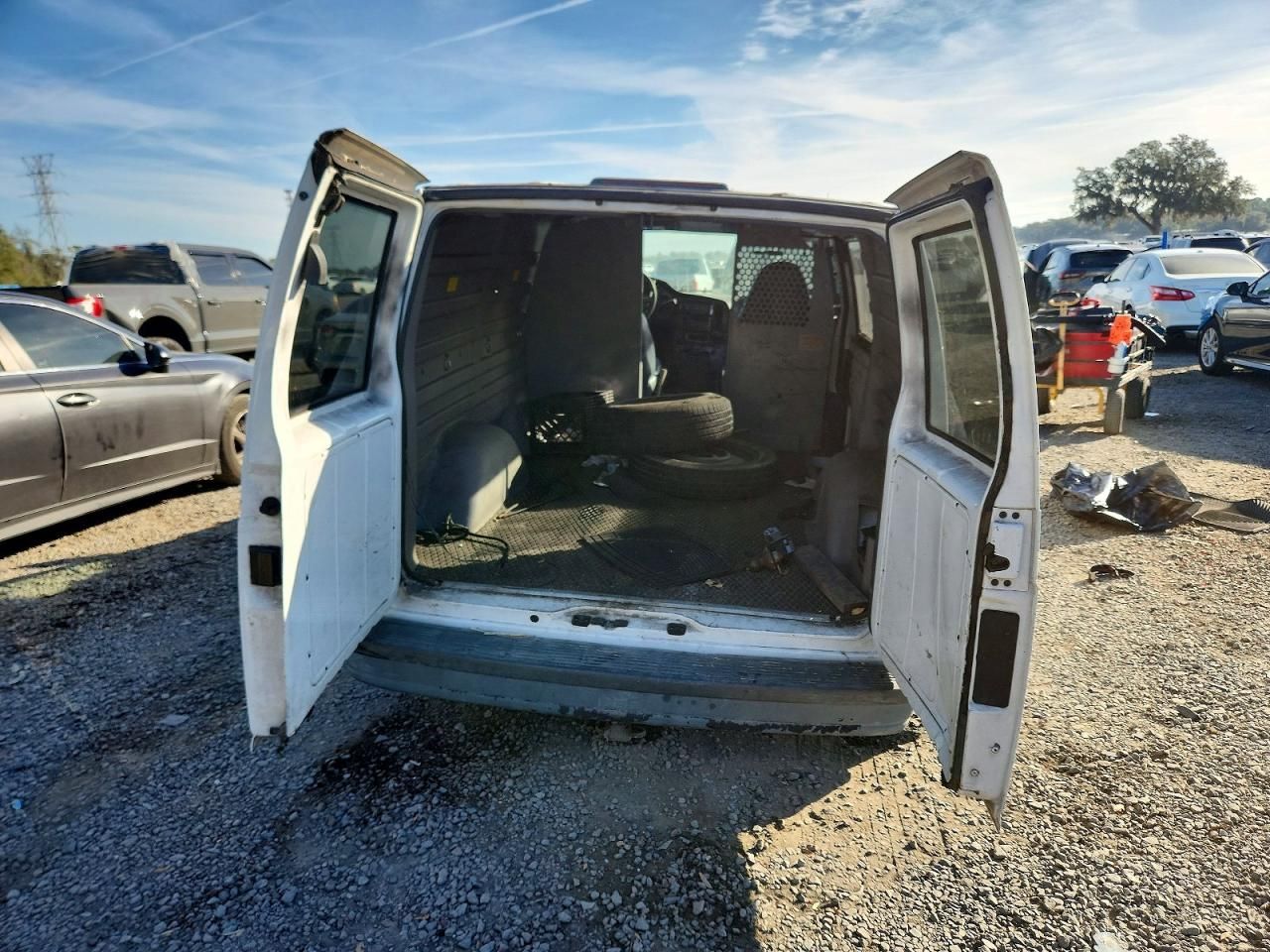 2001 Chevrolet Astro Delivery Van